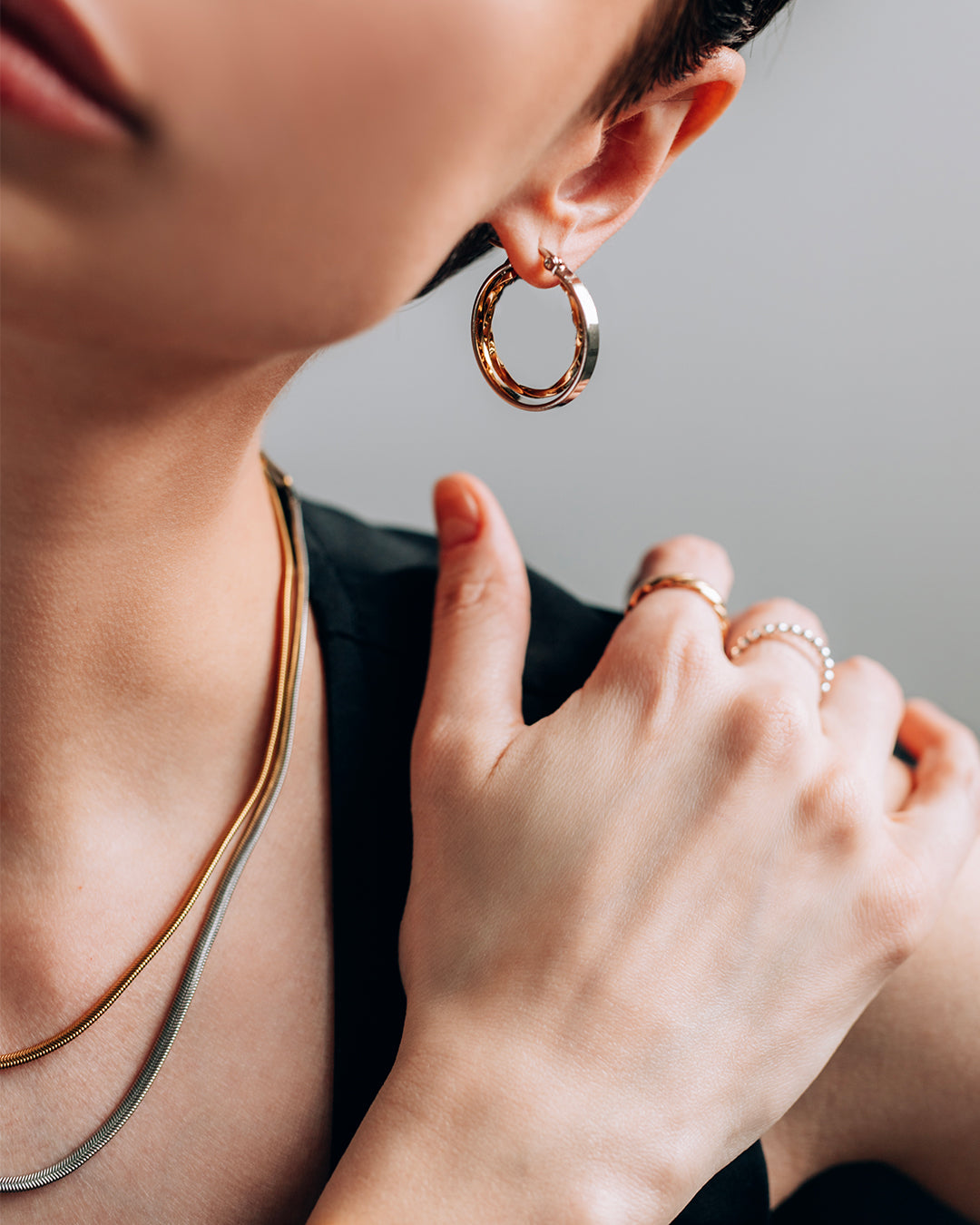 Dazzling Two-Tone Snake Chain Necklace